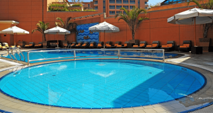 Holiday inn Citystars piscina